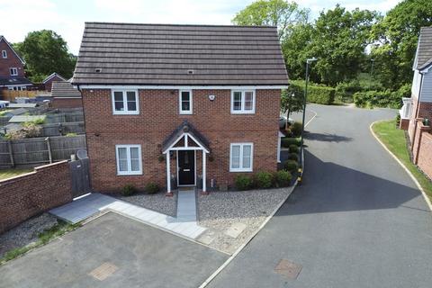 3 bedroom end of terrace house for sale, Mount Close, Cheswick Green
