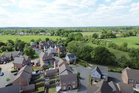 3 bedroom end of terrace house for sale, Mount Close, Cheswick Green