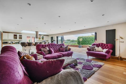 5 bedroom detached house for sale, Trampers Lane, North Boarhunt, Fareham, PO17