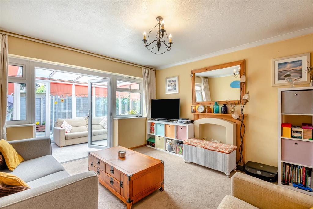 8647718-interior04.jpg