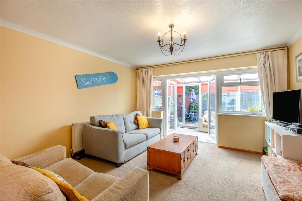 8647718-interior03.jpg