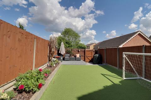 undefined, Doncaster Close, Stevenage SG1