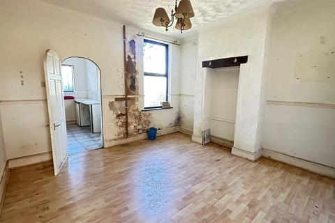 2 bedroom end of terrace house for sale, Anglesey Road, Burton-On-Trent DE14