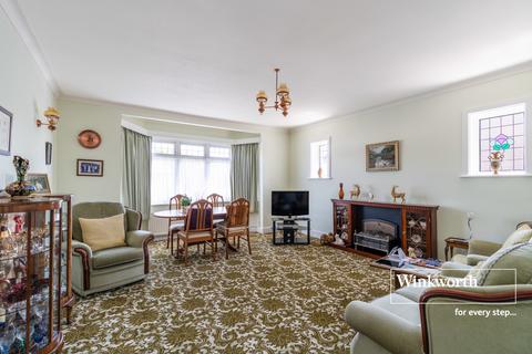 3 bedroom apartment for sale, Penrith Road, Bournemouth, Dorset, BH5