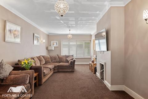 15 Chapel Fields, Harlow, CM17 9EQ