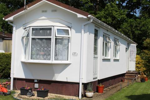 2 bedroom mobile home for sale, Rowtown