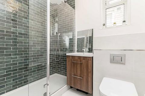 2 bedroom flat to rent, Cathcart Hill, London N19