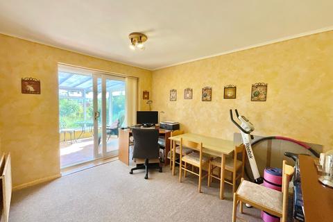 10 Birchfields Close, Stone, ST15 0LU