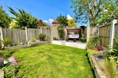 undefined, Kingsland Close, Stone, ST15