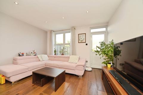 41 Lonsdale Close, London, SE9 4HF