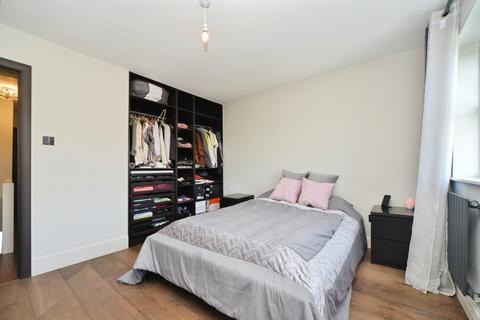 41 Lonsdale Close, London, SE9 4HF
