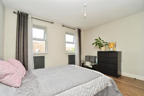 41 Lonsdale Close, London, SE9 4HF