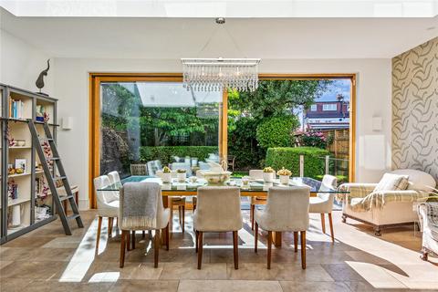 11 Kitson Road, London, SW13 9HJ
