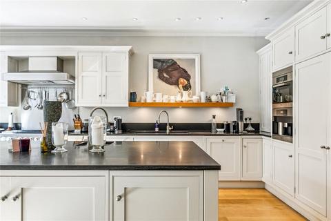 11 Kitson Road, London, SW13 9HJ