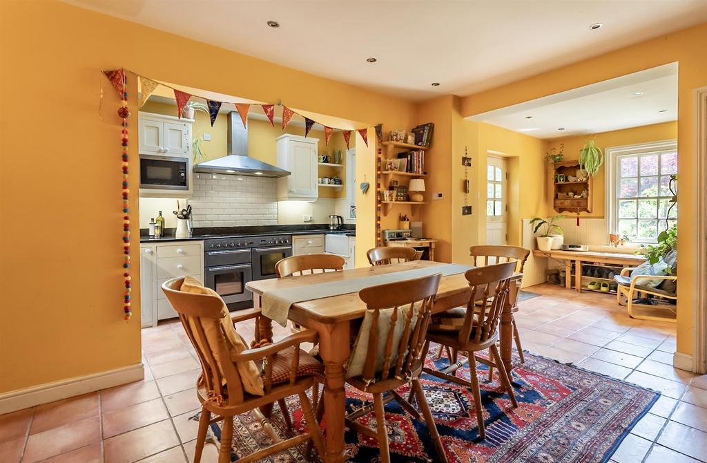 Kitchen diner