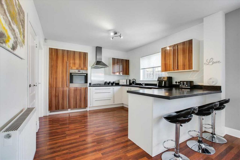 Breakfasting Kitchen