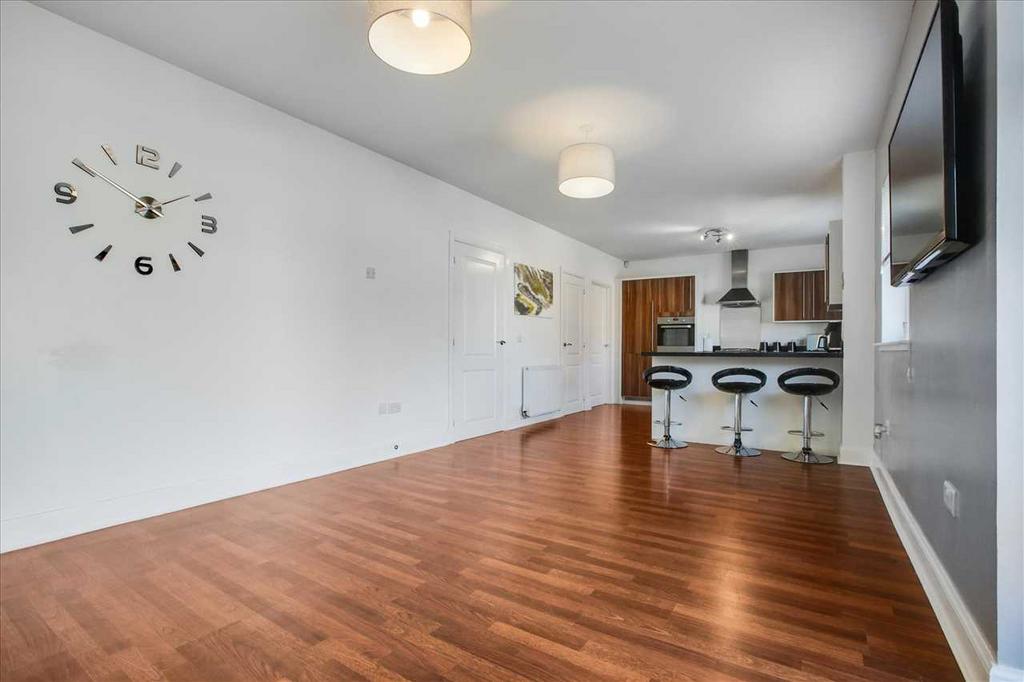 Dining Area (2)