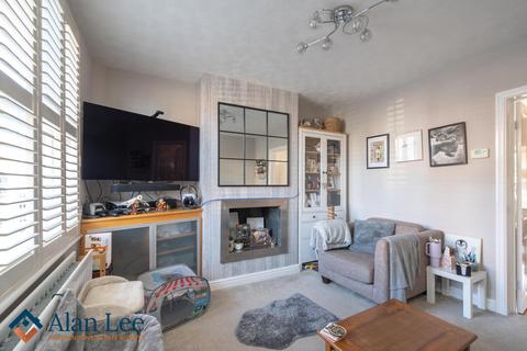 2 bedroom terraced house for sale, Buxton Road, Macclesfield, SK10 1NG