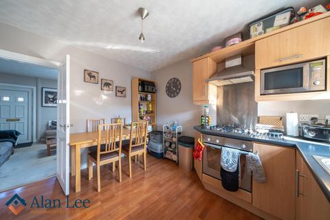 2 bedroom terraced house for sale, Buxton Road, Macclesfield, SK10 1NG