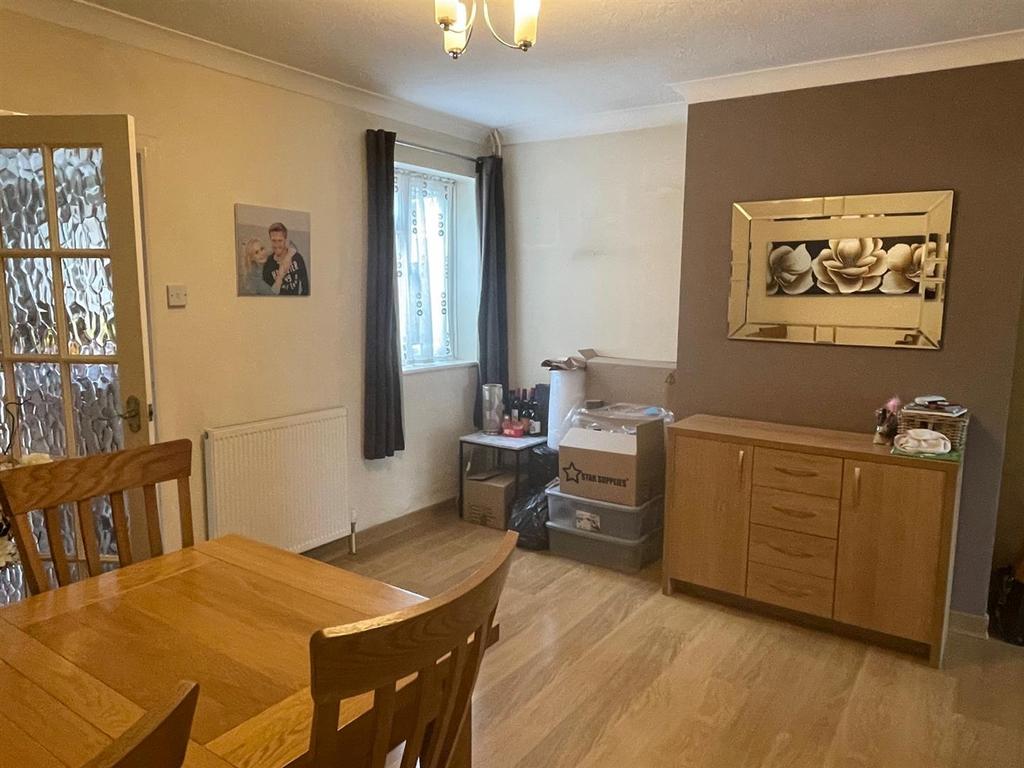 Dining Room - 47 Eastfield Road.jpg