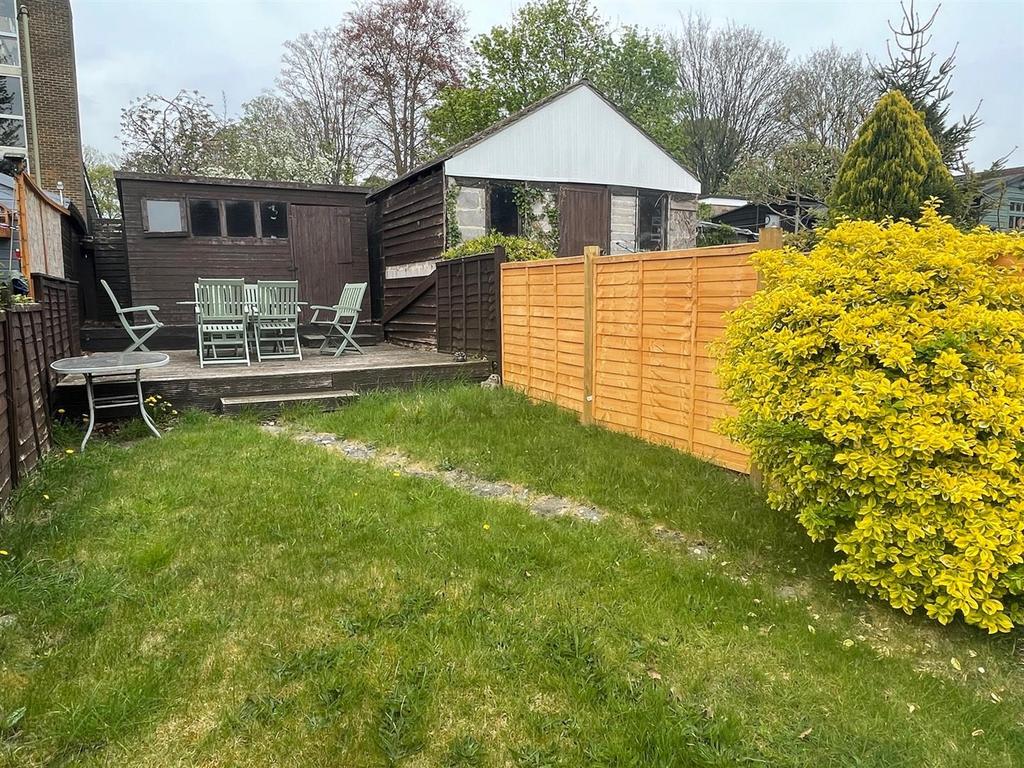 Garden - 47 Eastfield Road.jpg