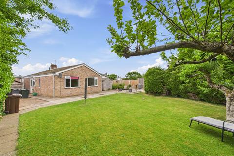2 bedroom bungalow for sale, Oakleigh Heath, Hallow, Worcester, Worcestershire, WR2