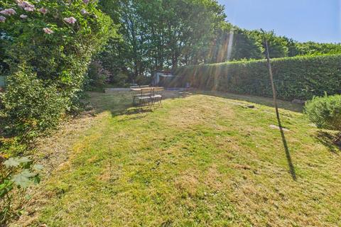 132 Downsway, Southwick, Brighton, BN42 4WF