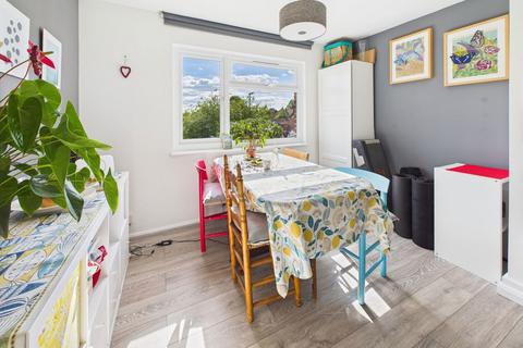 132 Downsway, Southwick, Brighton, BN42 4WF
