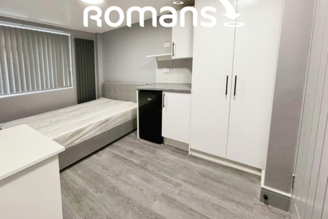 1 bedroom in a house share to rent, Kentwood Hill, Tilehurst, Reading, RG31