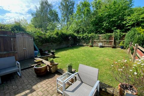 20 Bramble Close, Malvern, WR14 2UW
