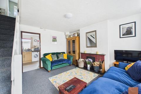 27 Penwarne Close, Tolvaddon, Camborne, TR14 0HG