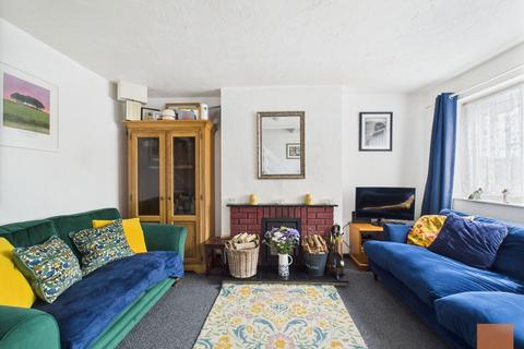 27 Penwarne Close, Tolvaddon, Camborne, TR14 0HG