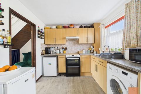 27 Penwarne Close, Tolvaddon, Camborne, TR14 0HG