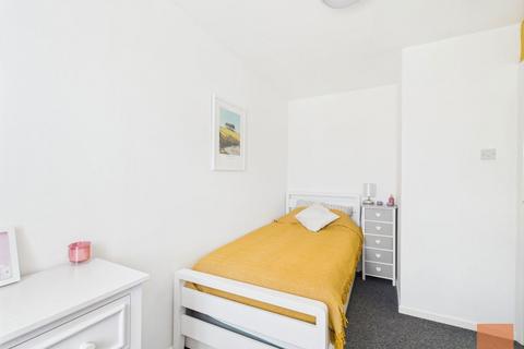 27 Penwarne Close, Tolvaddon, Camborne, TR14 0HG