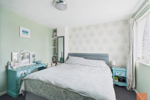 27 Penwarne Close, Tolvaddon, Camborne, TR14 0HG