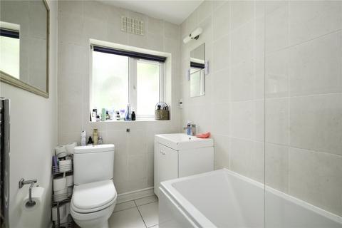 26 Sandall Close, London, W5 1JE