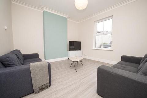 5 bedroom apartment to rent, Plot 177, Five Bed Apartment at Sheffield, 177, Upper Hanover Street S3