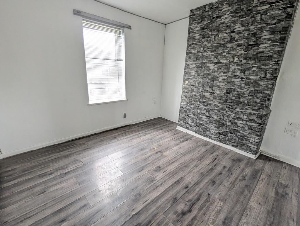 Pxl 20250508 122733821