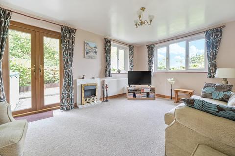 12 The Meadows, Arnside, Carnforth, LA5 0EY