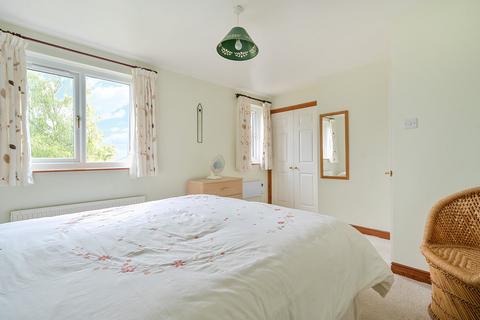 12 The Meadows, Arnside, Carnforth, LA5 0EY