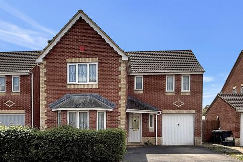 4 bedroom detached house for sale, Bramble Drive, Westbury