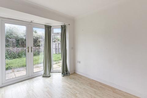 23 Bramble Drive, Westbury, BA13 3UY