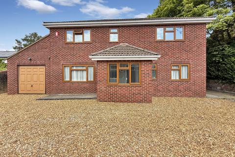 Acacia Drive, Westbury