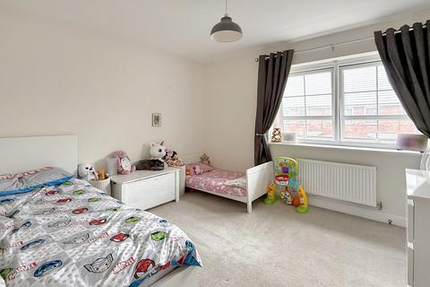 12 Brouncker Road, Westbury, BA13 3ZF