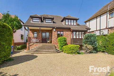 Creekside Friary Island, Wraysbury, Staines, TW19 5JS