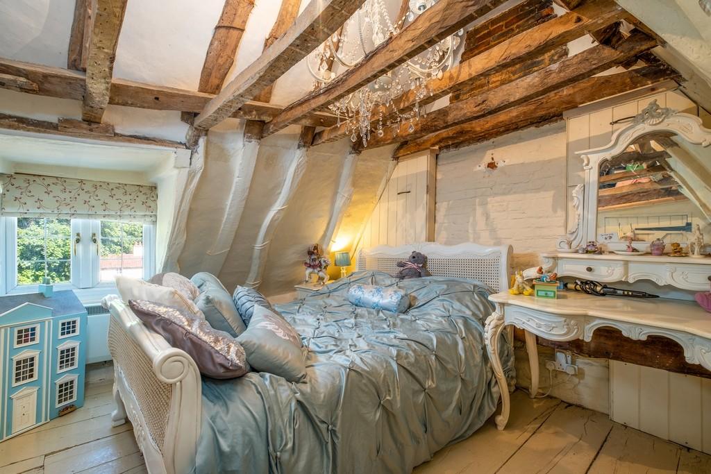 1440px-Wye Cottage 6