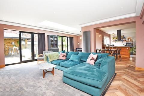 4 bedroom detached house for sale, Beckwith Road, Harrogate