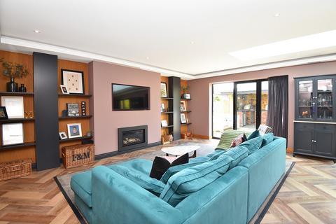4 bedroom detached house for sale, Beckwith Road, Harrogate
