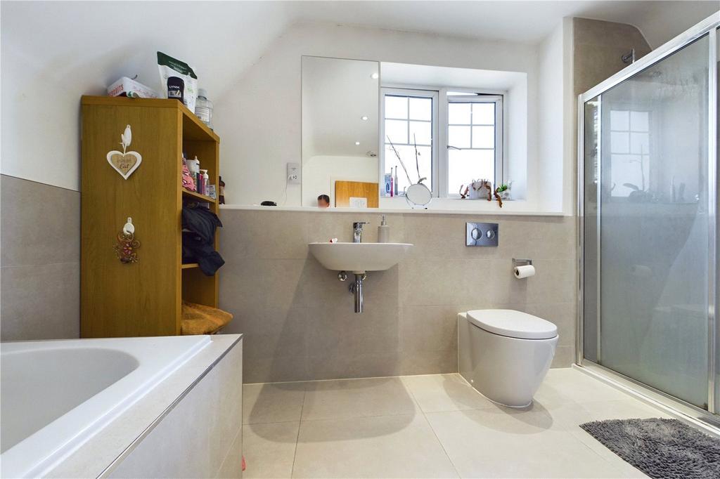 Ensuite Bathroom