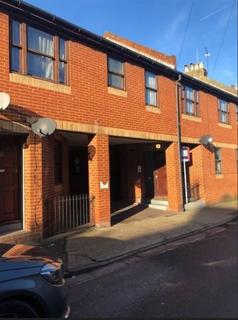 Studio to rent, Catherine Street, Rochester